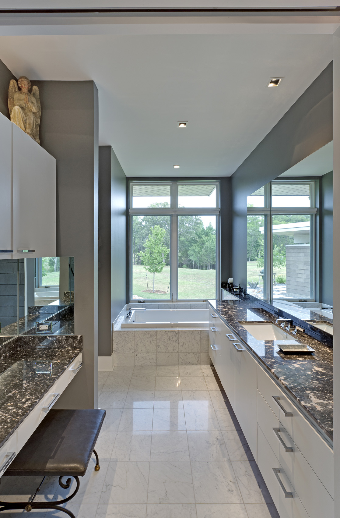 Bennett_interior_08