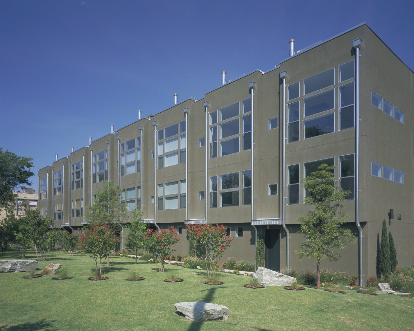 Block593_exterior_01