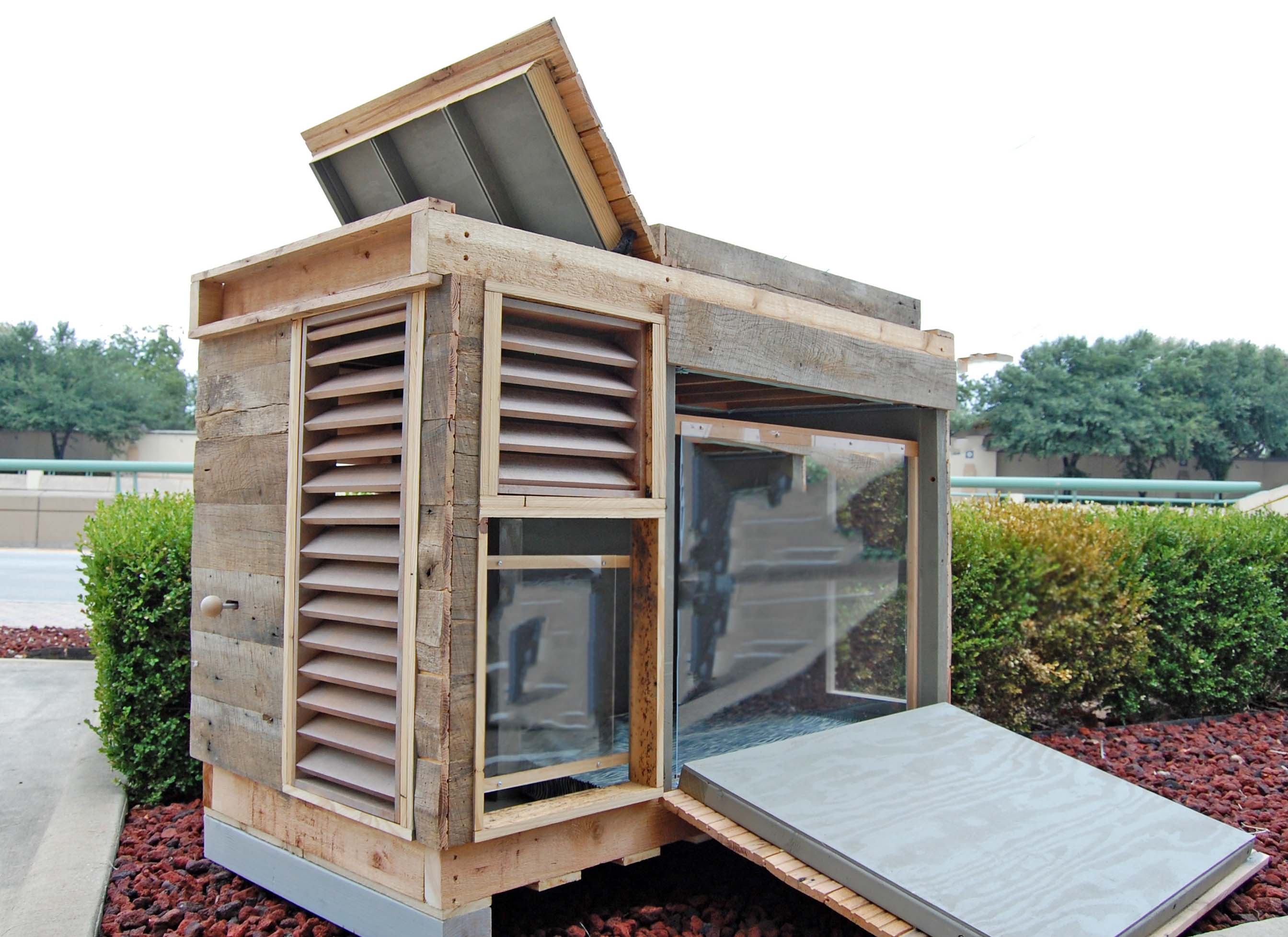 CanineEco-Cabin_photo_01