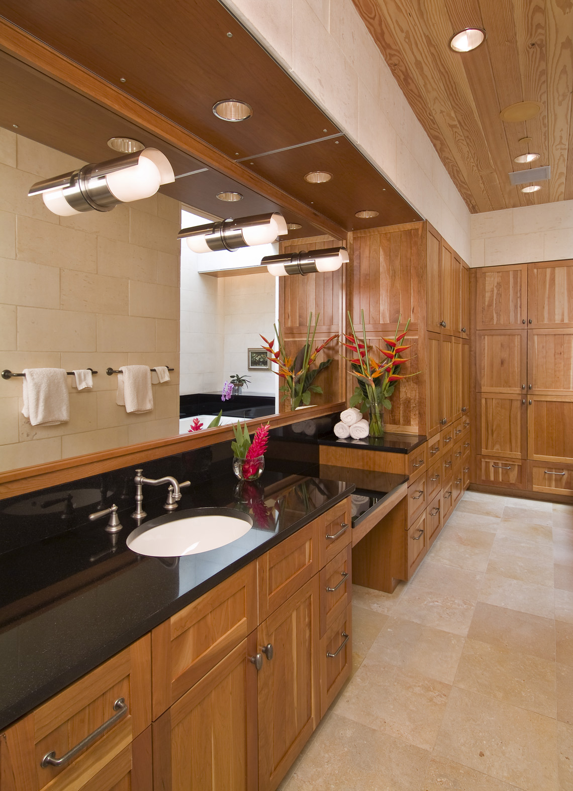 Connally_interior_02