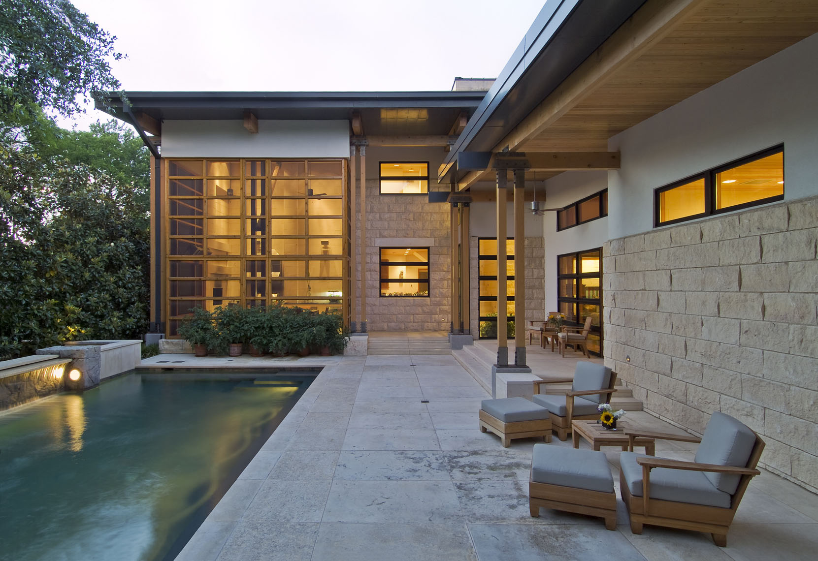 Connally_exterior_04